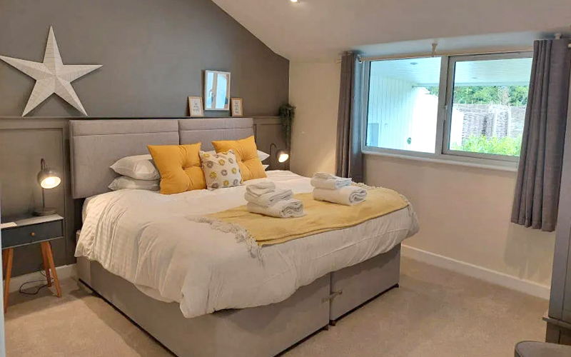 commercial_laundry_services-devon